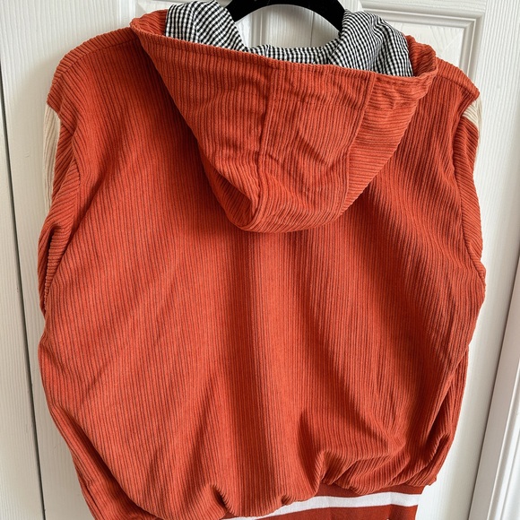 Orange hoodie - Picture 5 of 7